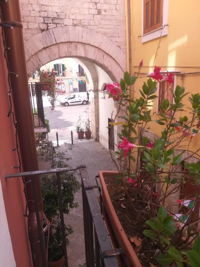 Arco Della Luna Bari Exteriér fotografie