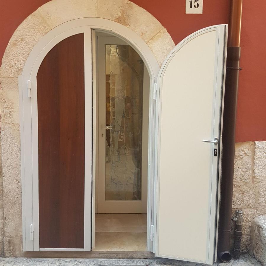 Arco Della Luna Bari Exteriér fotografie